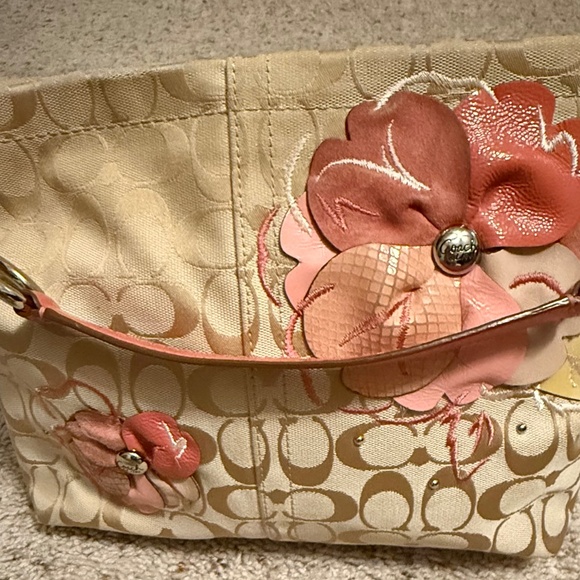 Coach Signature Print Shoulder Bag w Pink Flowers - Picture 1 of 7